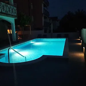 https://vuletic-apartments.splithotels.org