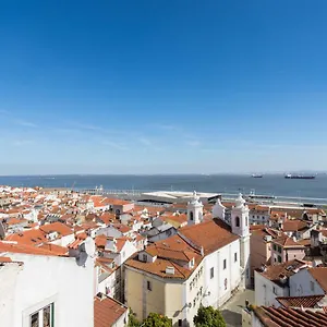 Apartment Alfama Loft Loft W/ River View - By Lu Holidays, Lissabon